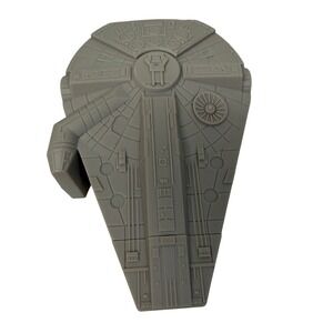 Star Wars Solo Millennium Falcon Shaped Ice Cube Tray Mold Drinkware